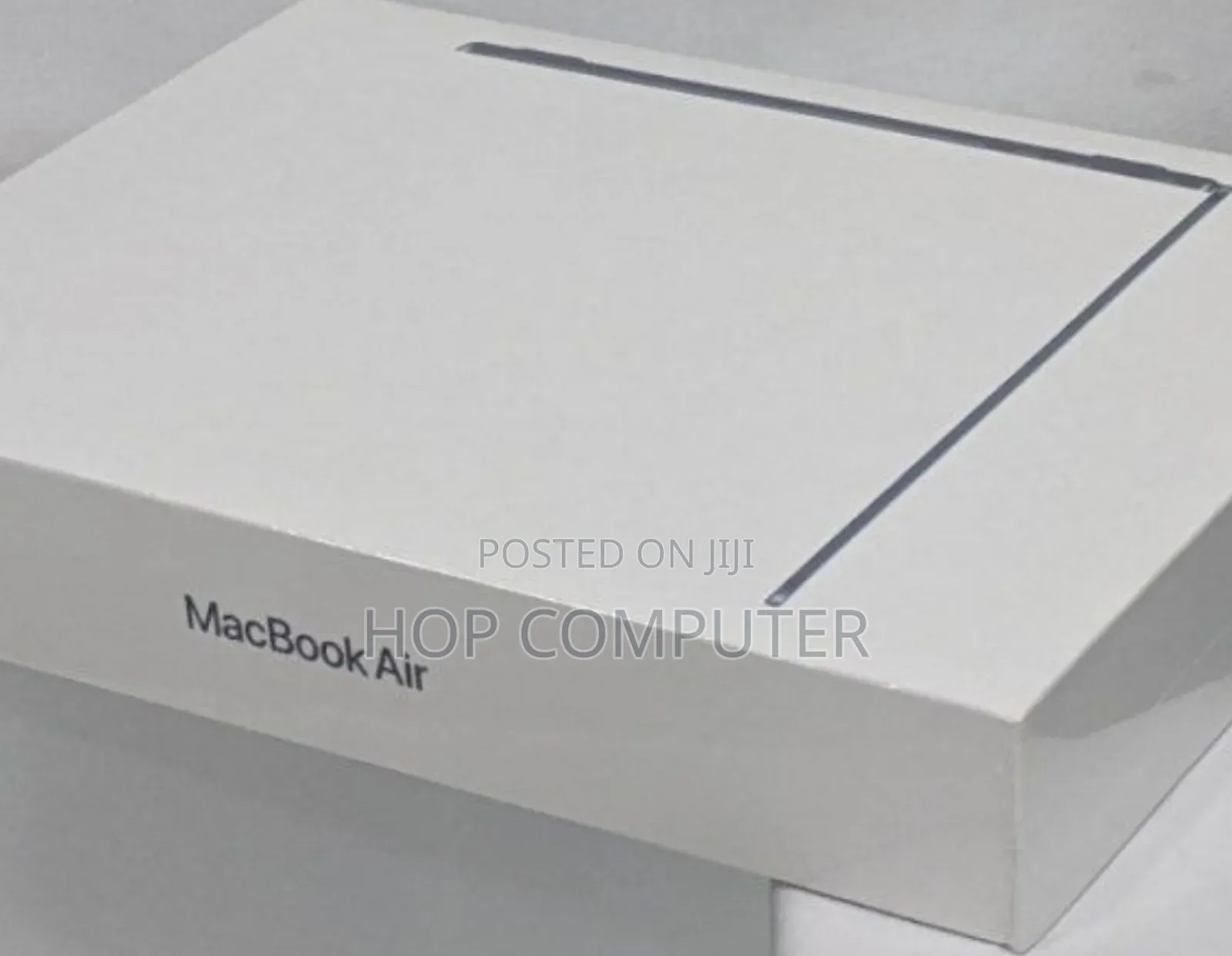 New Laptop Apple MacBook Air 2022 M2 8GB Apple M2 SSD 512GB