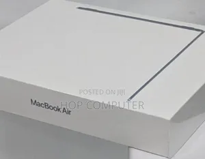 New Laptop Apple MacBook Air 2022 M2 8GB Apple M2 SSD 512GB