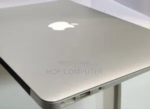 New Laptop Apple MacBook Air 2017 8GB Intel Core I5 SSD 128GB