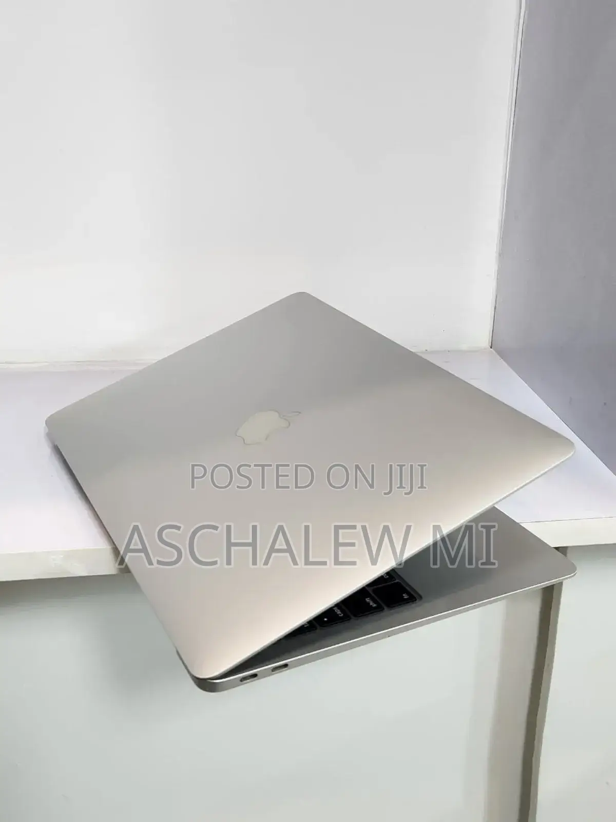 New Laptop Apple MacBook Air 2020 8GB Intel Core I3 SSD 256GB