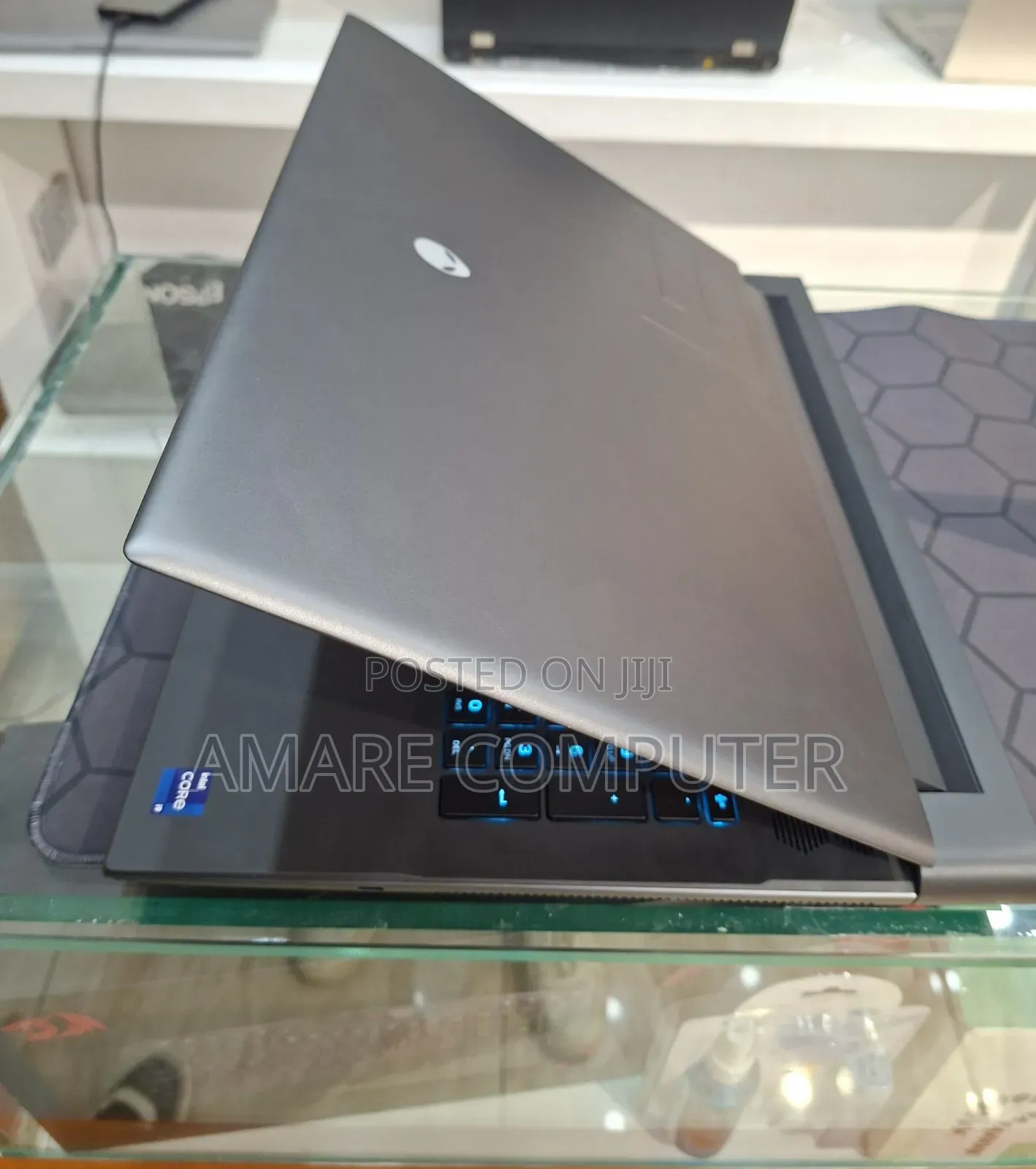 New Laptop Alienware M17x R2 32GB Intel Core I9 SSD 1T