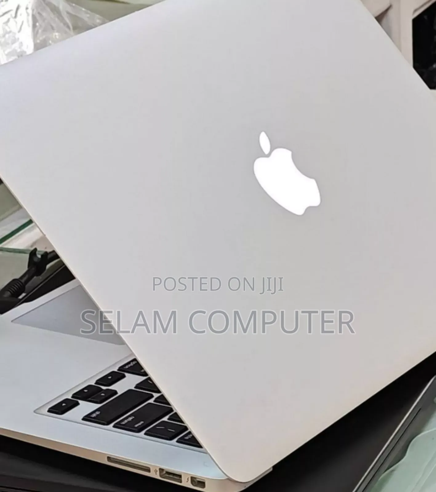New Laptop Apple MacBook Air 2017 8GB Intel Core I7 SSD 512GB
