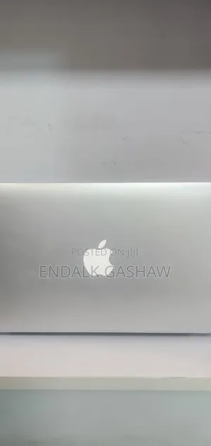 New Laptop Apple MacBook Air 2015 4GB Intel Core I5 SSD 128GB