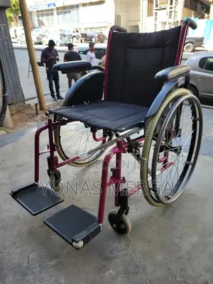 ዊልቼር//Adults Wheelchair Portable Mobility Device Caretaker Convenience