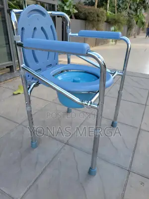Multifunctional Chair翻篷used as a Bedside Commode亞勾toilet Chair