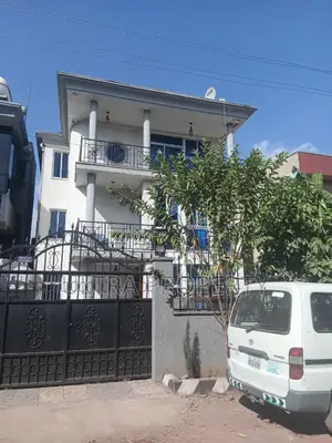 5bdrm House in Bole for rent