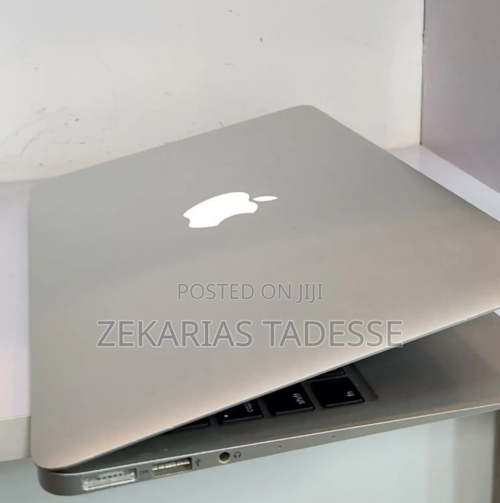 New Laptop Apple MacBook Air 2015 4GB Intel Core I5 SSD 128GB