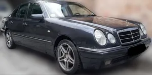 Mercedes-Benz E230 1997 Gray