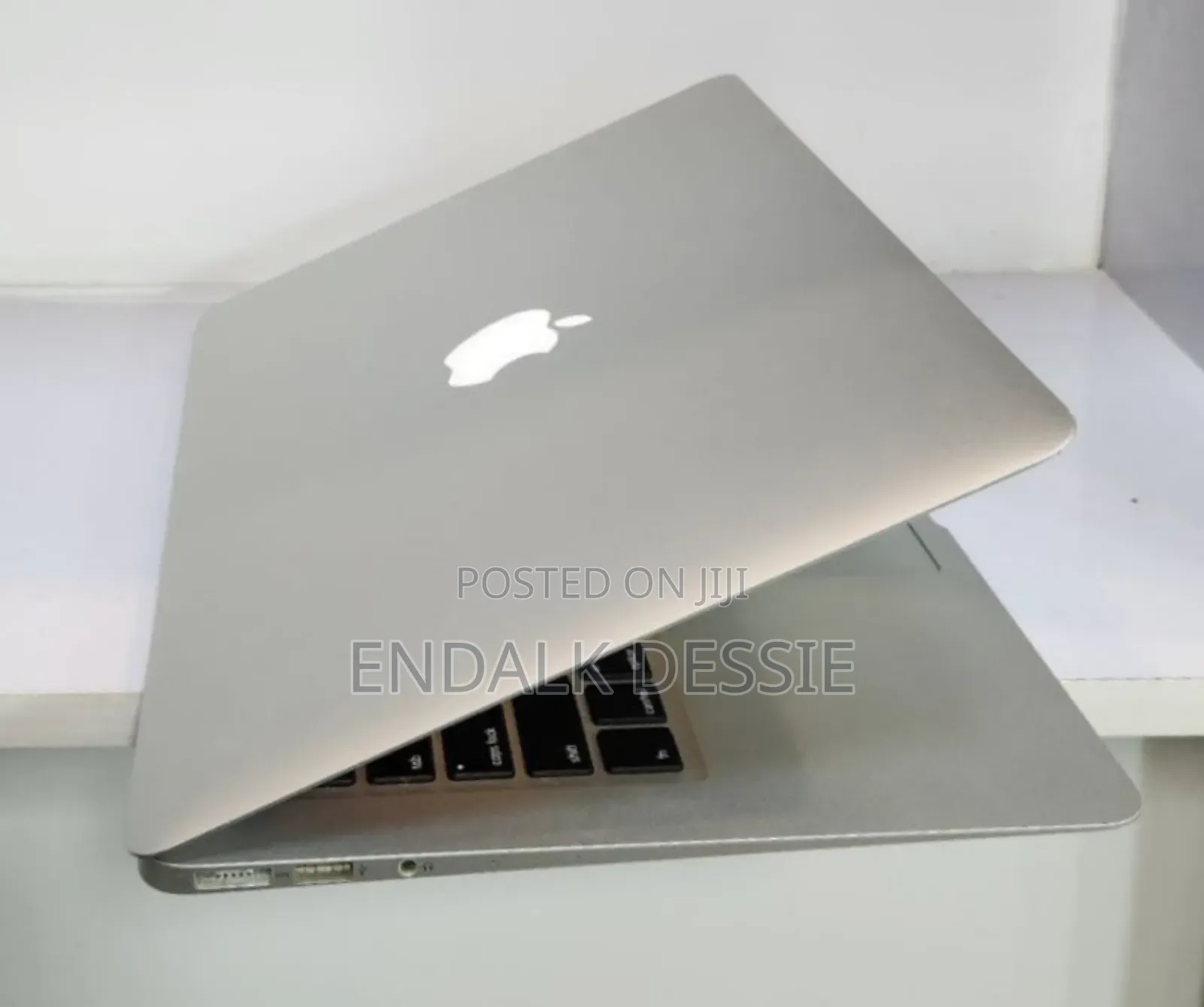 New Laptop Apple MacBook Air 2017 8GB Intel Core I5 SSD 128GB