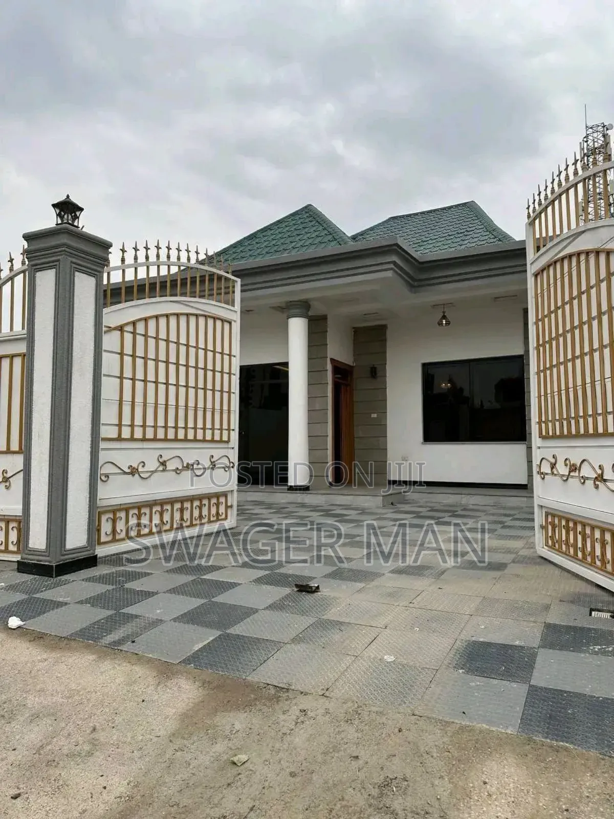 Furnished 5bdrm Villa in Bole, Yeka for sale
