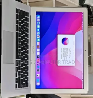 New Laptop Apple MacBook Air 2017 8GB Intel Core I7 SSD 256GB