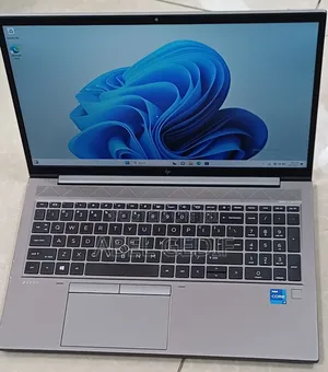New Laptop HP ZBook 15 16GB Intel Core I7 SSD 512GB