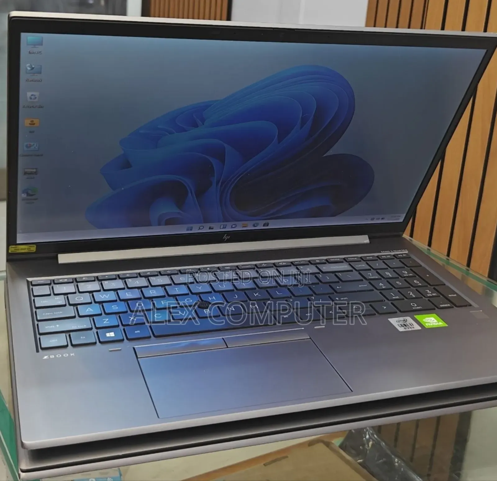 New Laptop HP Zbook Studio G7 16GB Intel Core I7 SSD 512GB
