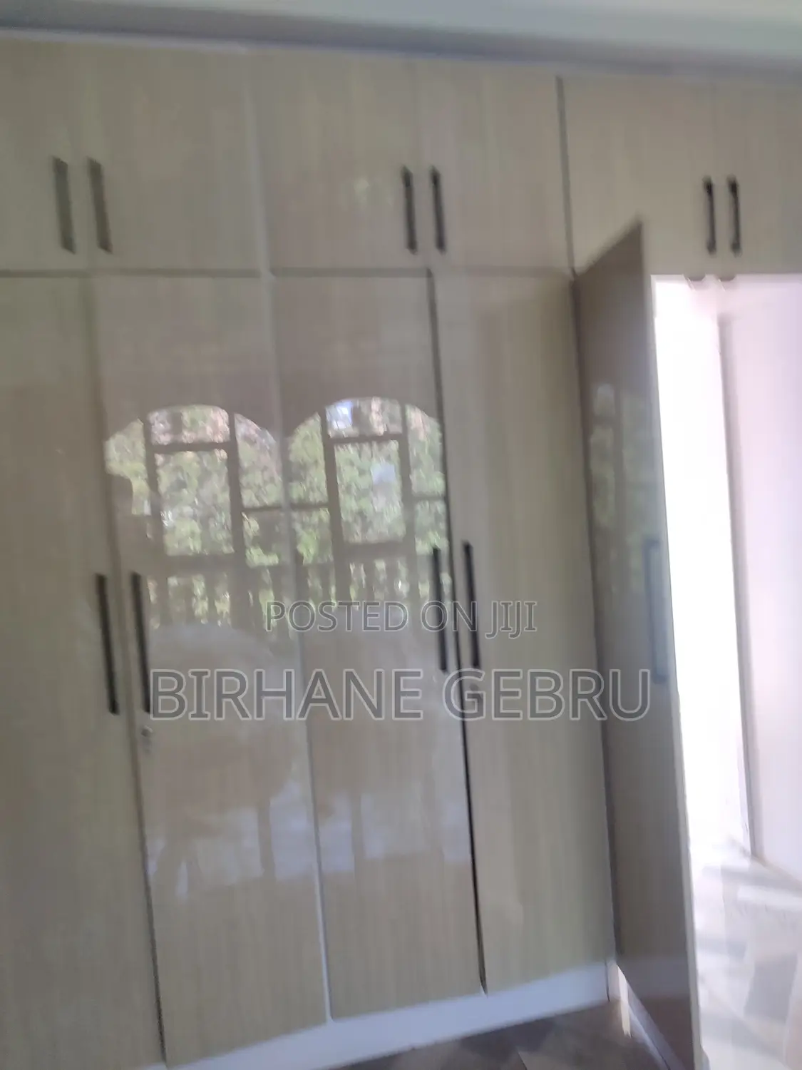 Furnished 7bdrm House in G+3 House, Bole for rent