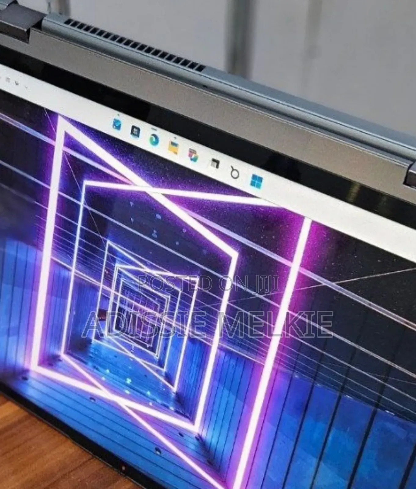 New Laptop Lenovo Yoga 7i 16GB Intel Core i7 SSD 512GB