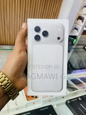 New Apple iPhone 17 Pro Max 256 GB Silver