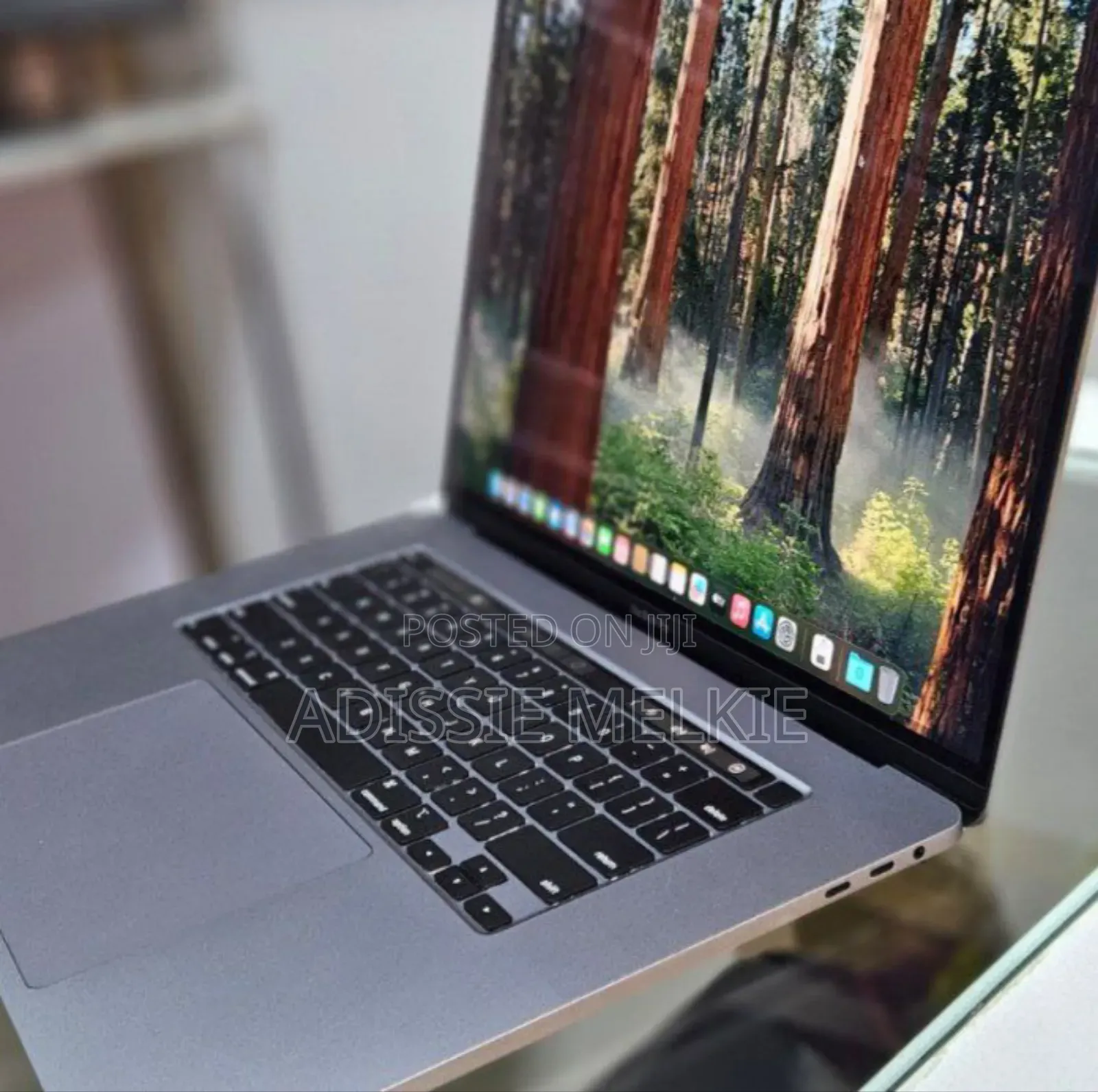New Laptop Apple MacBook 2019 16GB Intel Core I9 SSD 1T