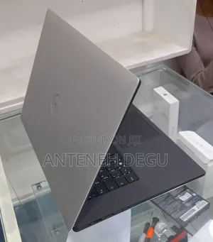 New Laptop Dell Precision 5570 16GB Intel Core i7 SSD 512GB