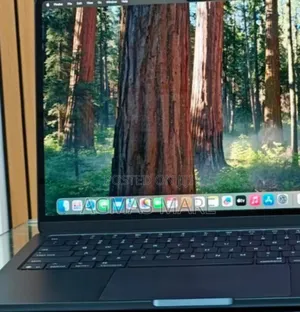 New Laptop Apple MacBook Air 2024 M3 13-Inch 8GB Apple M3 SSD 256GB