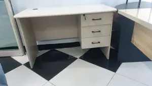 Office Table የቢሮ