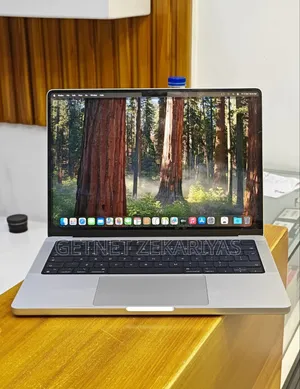 New Laptop Apple MacBook Pro M1 32GB Apple M1 Pro SSD 1T