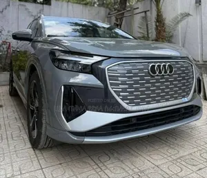 New Audi Q4 e-tron 2024 Gray