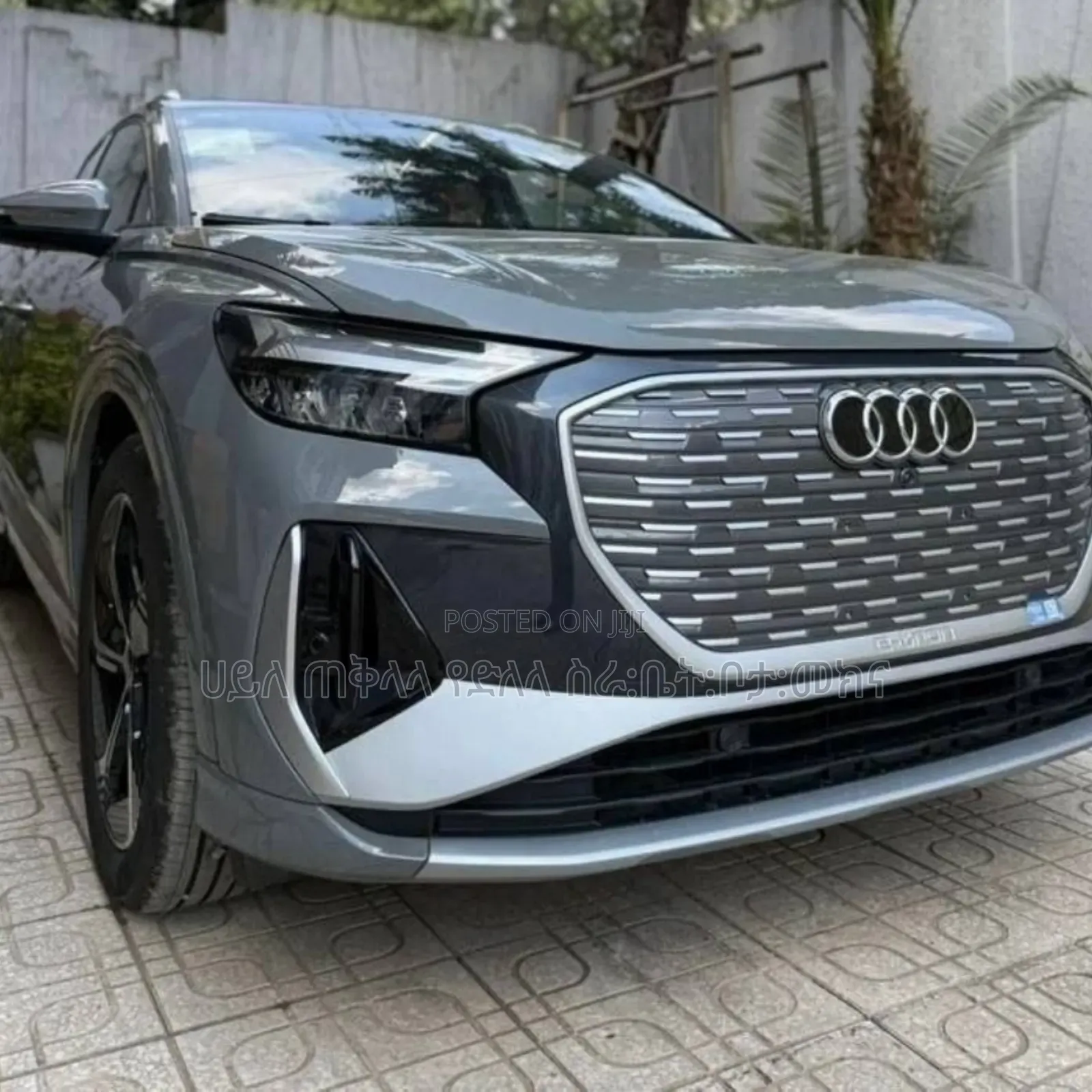 New Audi Q4 e-tron 2024 Gray
