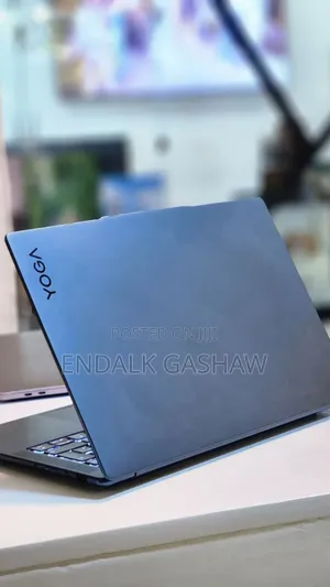 New Laptop Lenovo Yoga 7i 16GB Intel Core I7 SSD 1T