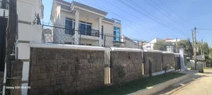 6bdrm House in Adis Ababa, Bole for sale