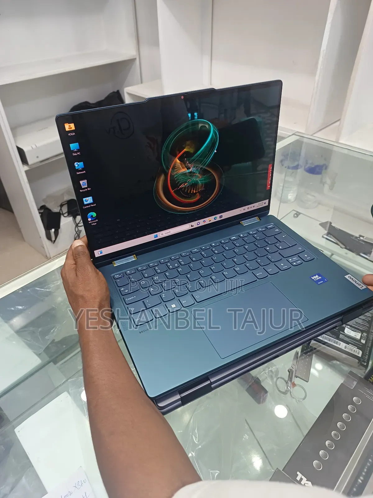 New Laptop Lenovo Yoga 7i 16GB Intel Core Ultra 7 SSD 1T