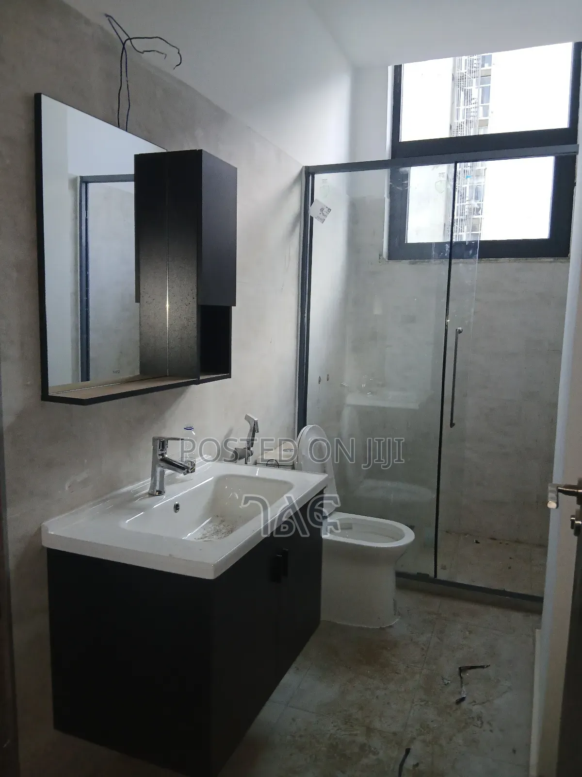 2bdrm Apartment in ቦሌ መደሃኒያለም አካባቢ በሚገኝ, Bole for sale