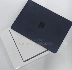New Laptop Apple MacBook Air 2023 M2 8GB Apple M2 SSD 512GB