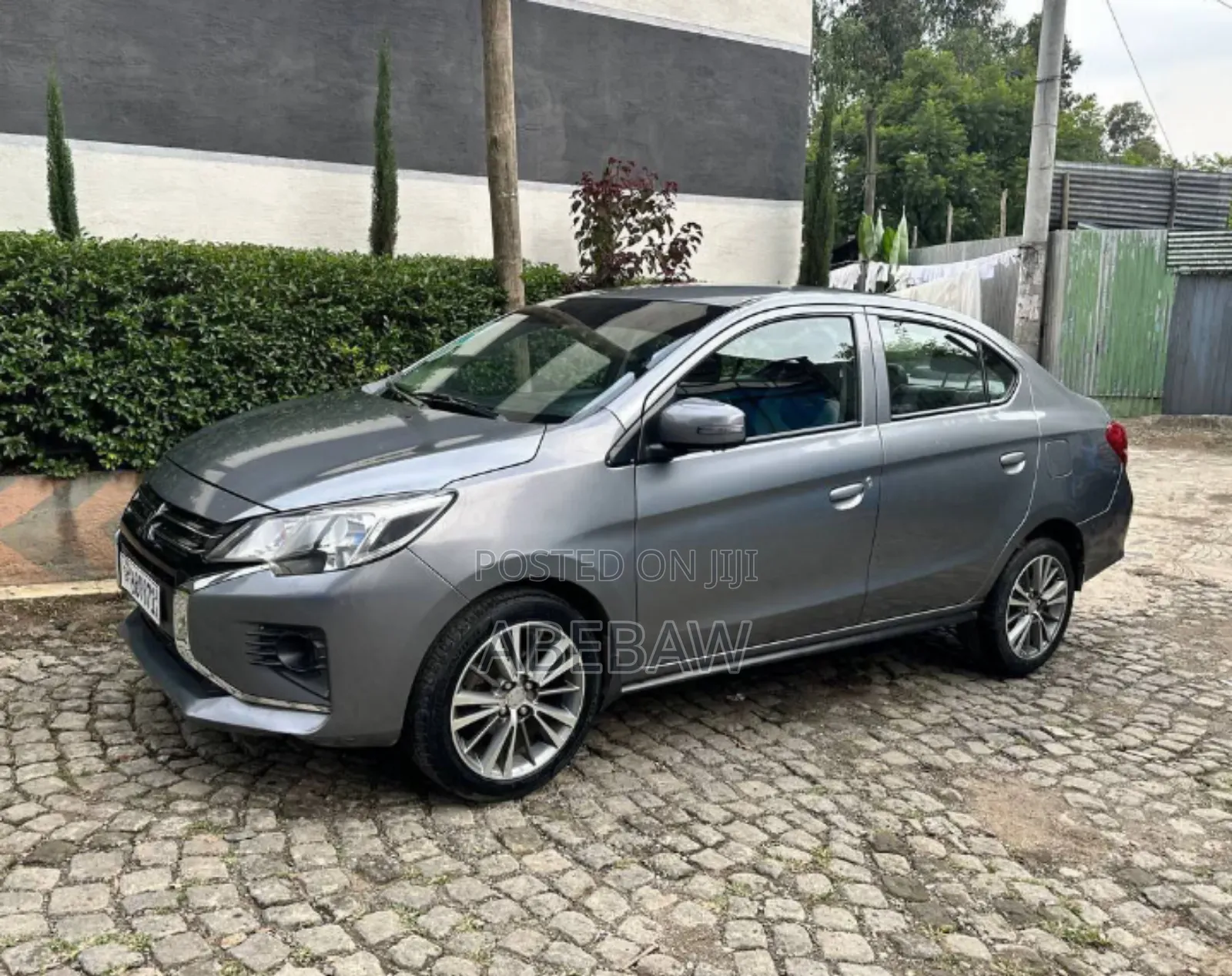 Mitsubishi Attrage 2021 Silver