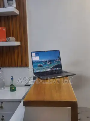 New Laptop Apple MacBook Pro M1 32GB Apple M1 Pro SSD 512GB