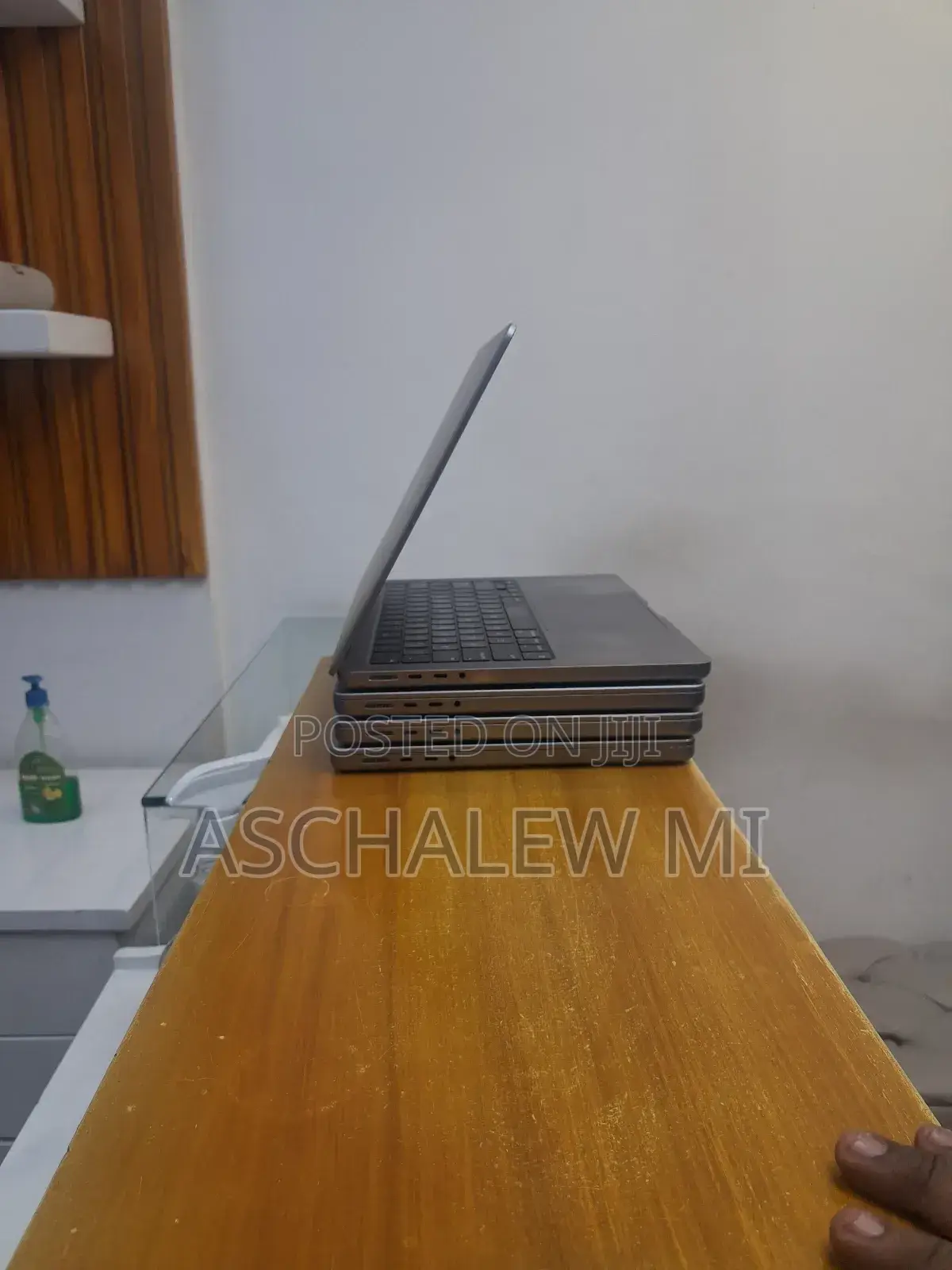 New Laptop Apple MacBook Pro M1 32GB Apple M1 Pro SSD 512GB