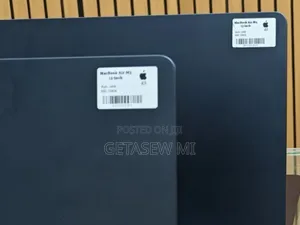 New Laptop Apple MacBook Air 2024 M3 8GB Apple M3 SSD 256GB