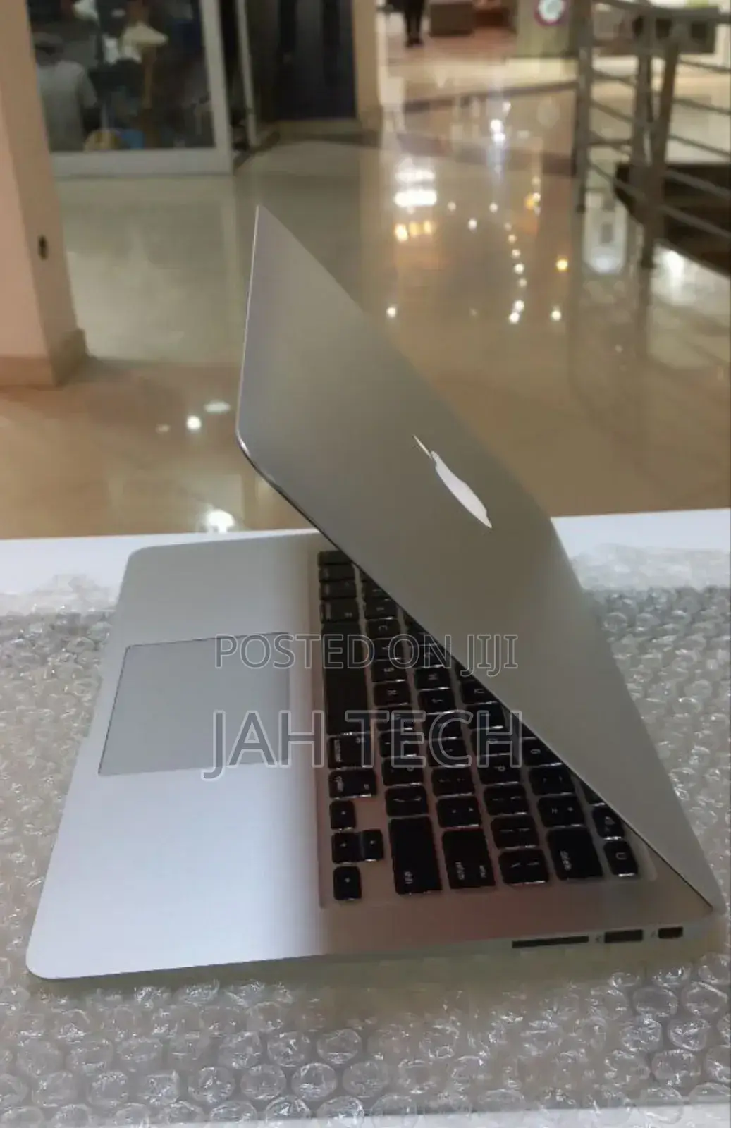 New Laptop Apple MacBook Air 2017 8GB Intel Core I5 SSD 128GB