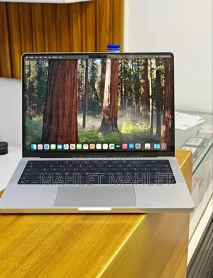 New Laptop Apple MacBook Pro M1 32GB Apple M1 Pro SSD 1T