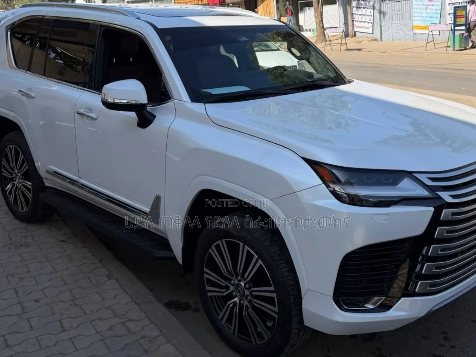 New Lexus LX 2025 Ivory