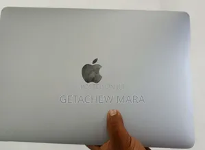 New Laptop Apple MacBook Pro 2017 8GB Intel Core I5 SSD 128GB