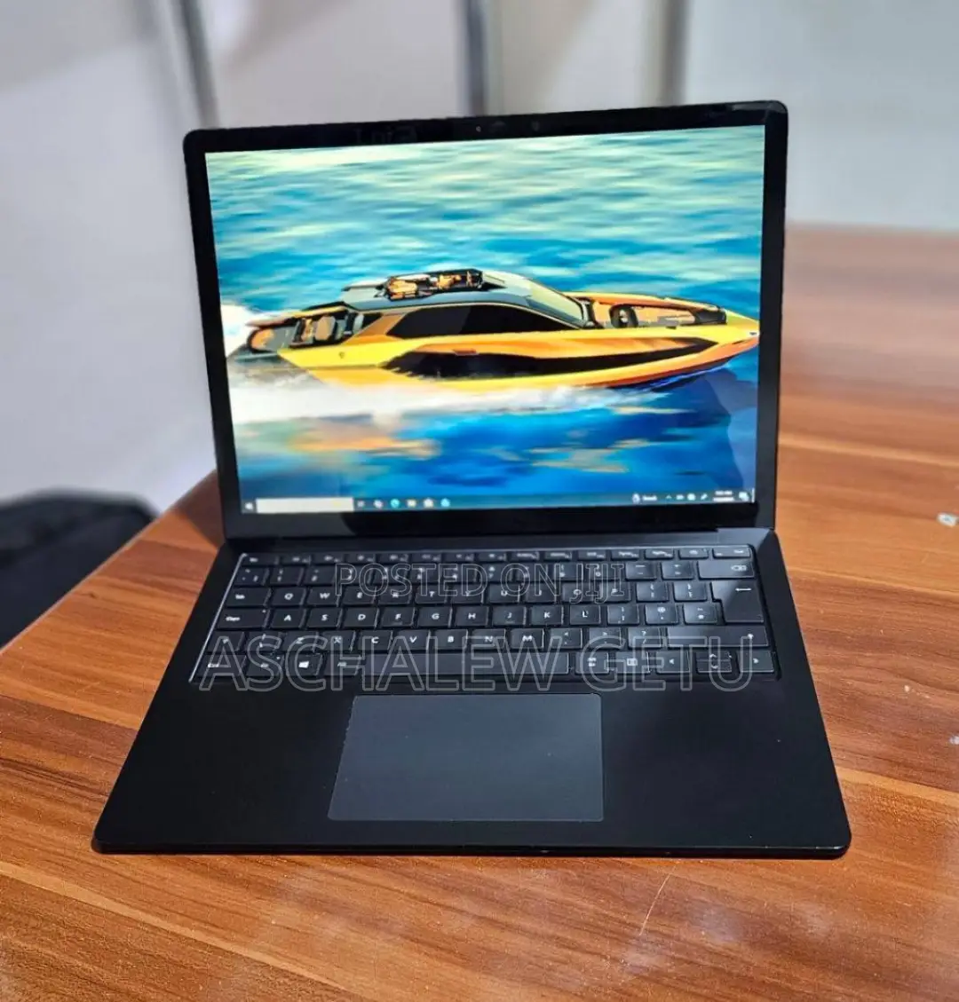 New Laptop Microsoft Surface 16GB Intel Core I7 SSD 256GB