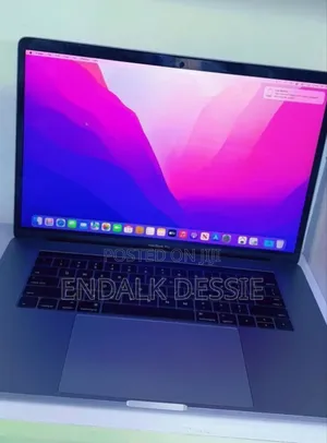New Laptop Apple MacBook Pro 2017 16GB Intel Core I7 SSD 512GB