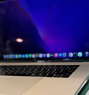 New Laptop Apple MacBook Pro 2016 16GB Intel Core I7 SSD 512GB