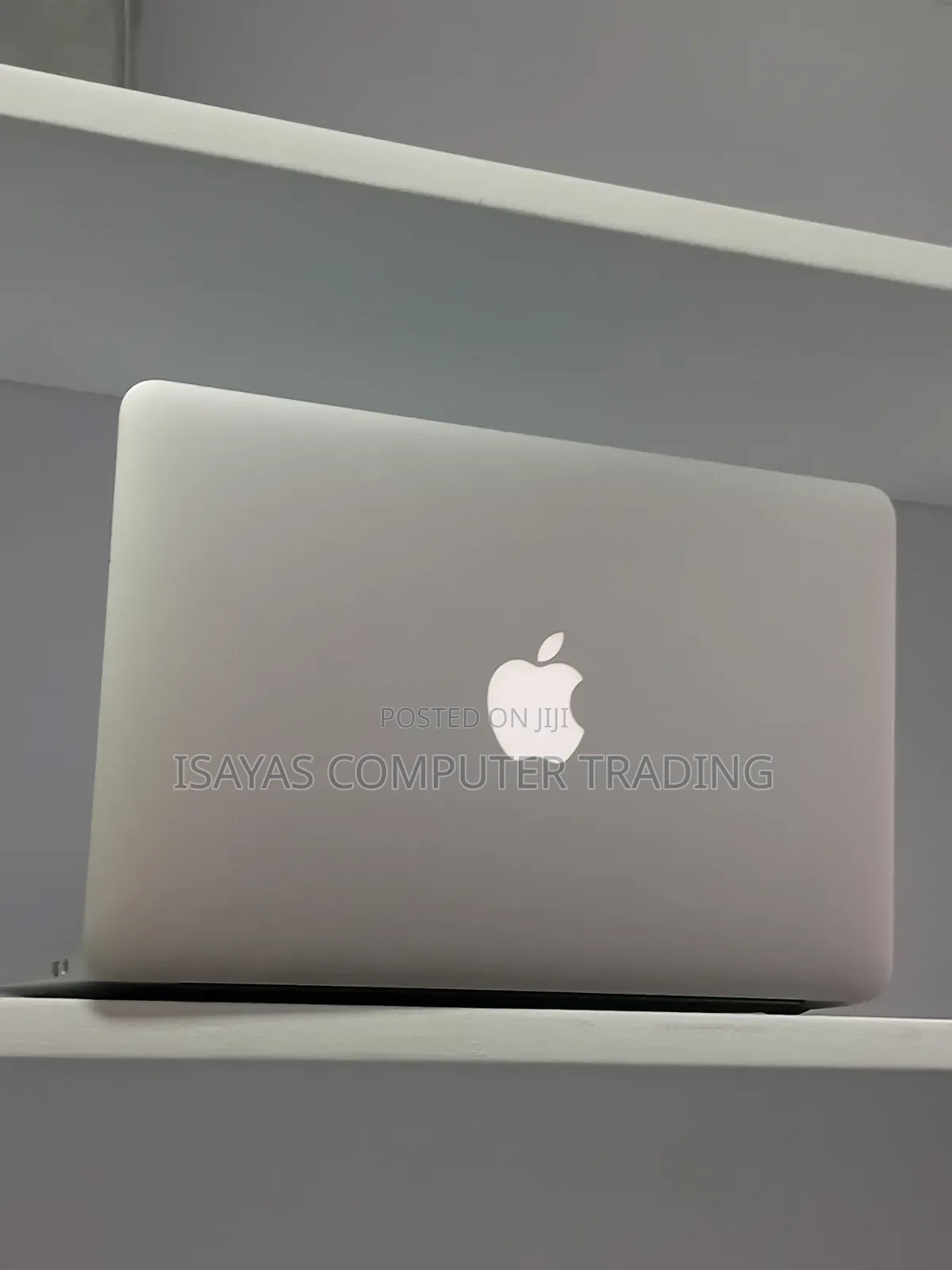 New Laptop Apple MacBook Air 2015 4GB Intel Core I5 SSD 128GB