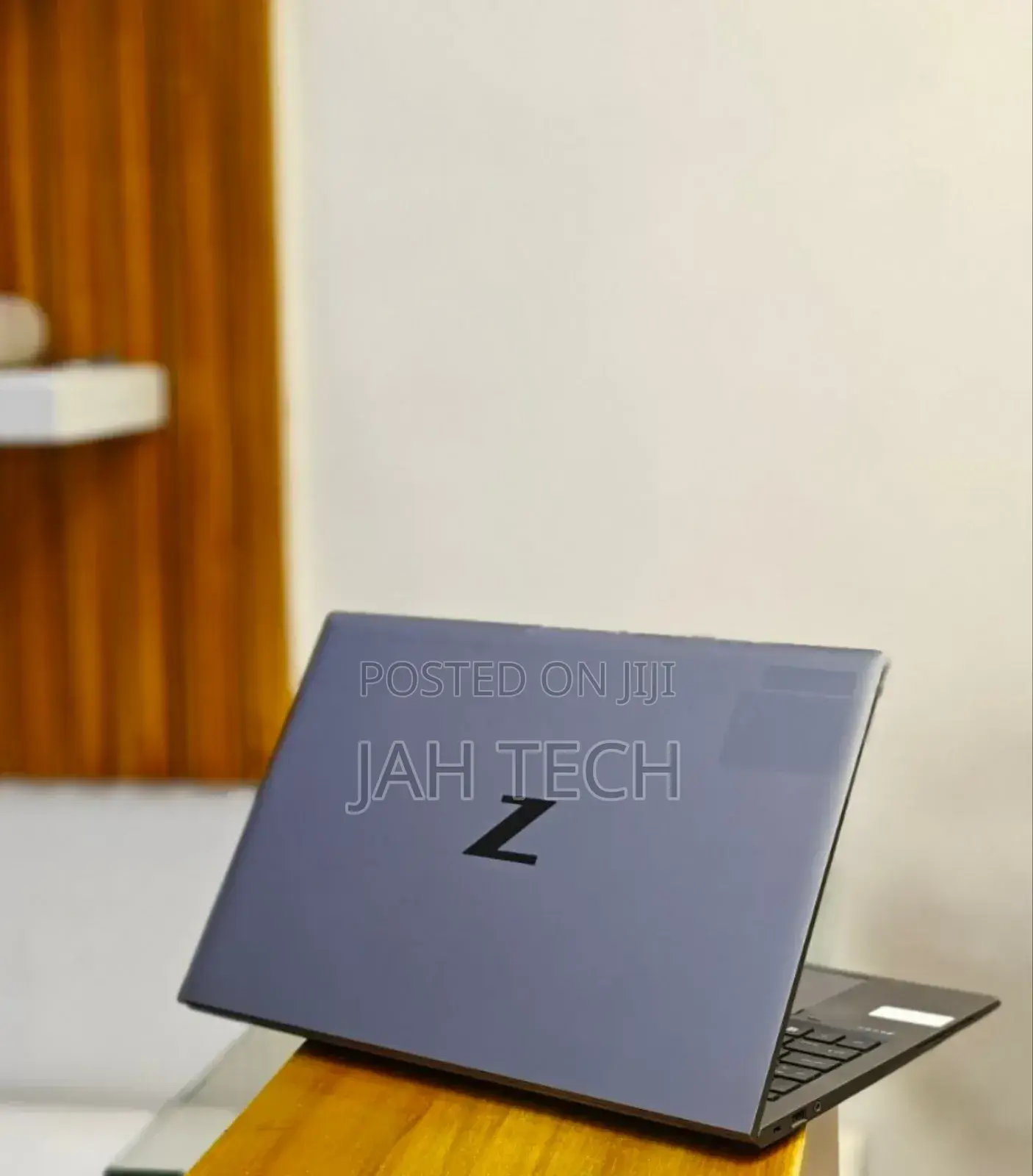New Laptop HP ZBook Firefly G8 16GB Intel Core I7 SSD 512GB