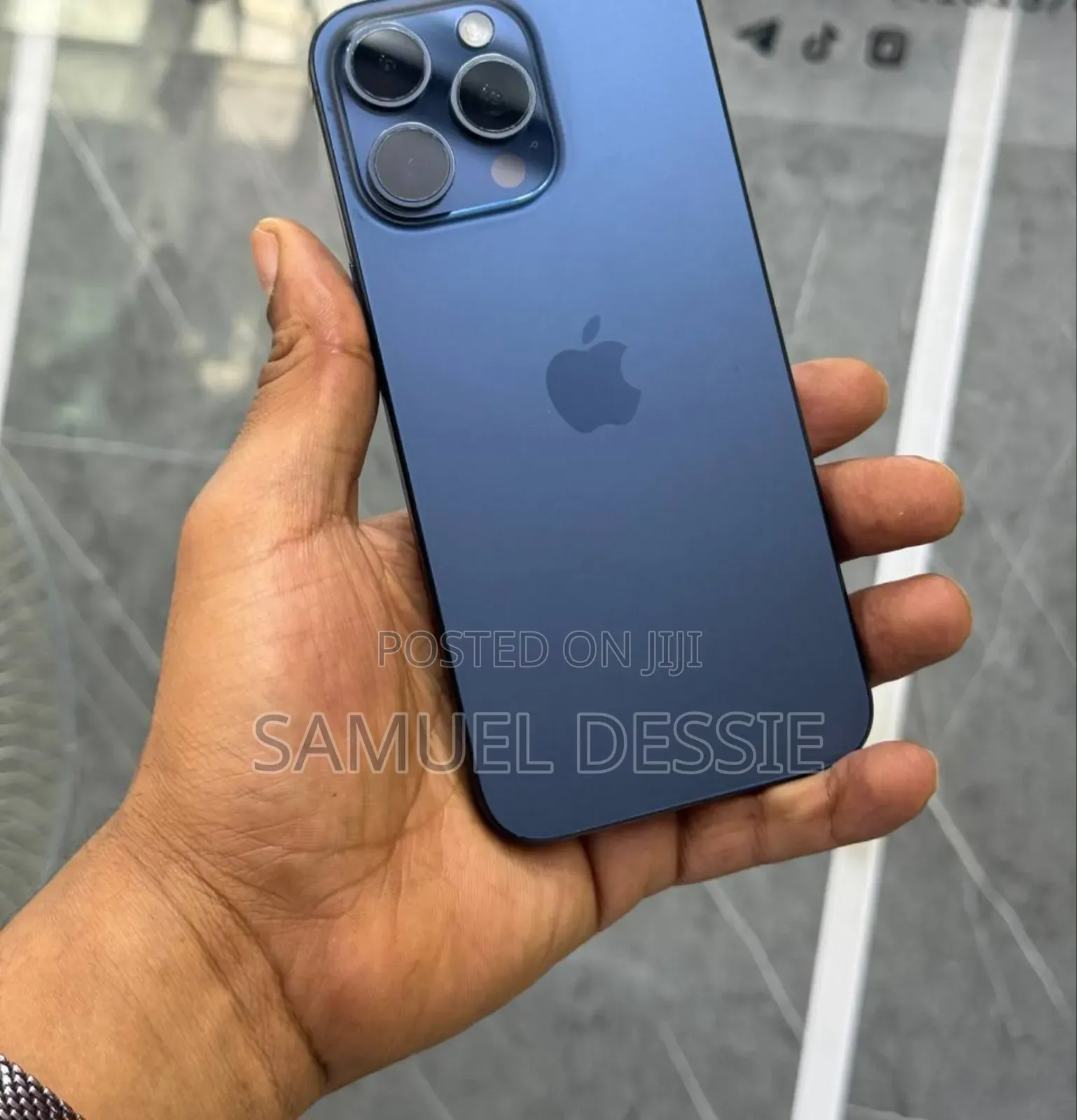 New Apple iPhone 15 Pro Max 256 GB