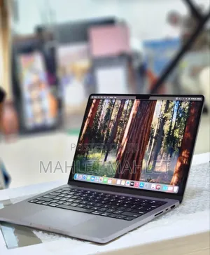 New Laptop Apple MacBook Pro M1 16GB Apple M1 Pro SSD 512GB