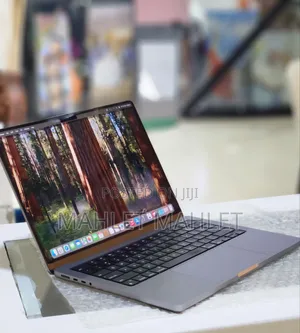 New Laptop Apple MacBook Pro M1 16GB Apple M1 Pro SSD 512GB