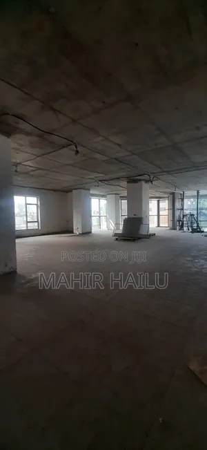 1ኛ ላይ ነው ለጥርስ ህክምና ለቢሮ ይቻላል