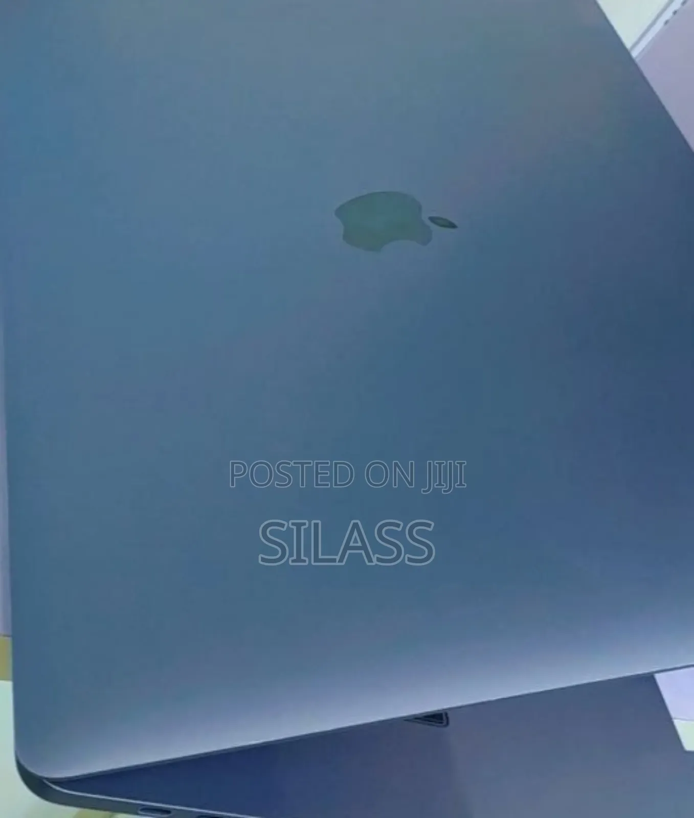 New Laptop Apple MacBook Pro 2017 16GB Intel Core I7 SSD 512GB